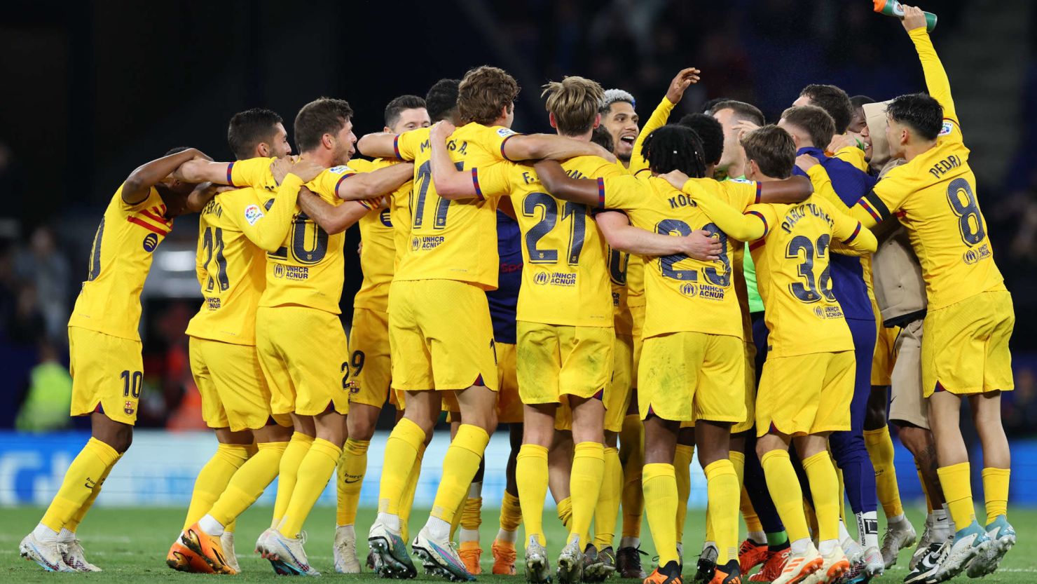 紧张氛围上 紧张氛围上